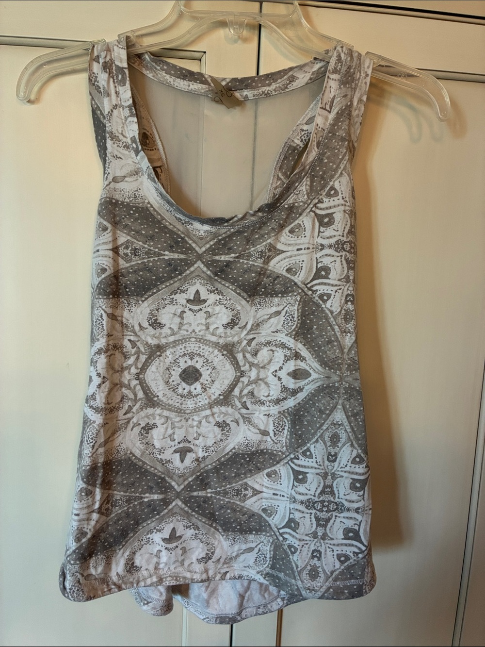 Calia by Carrie Print Scoop Neck Tank Top - Gray